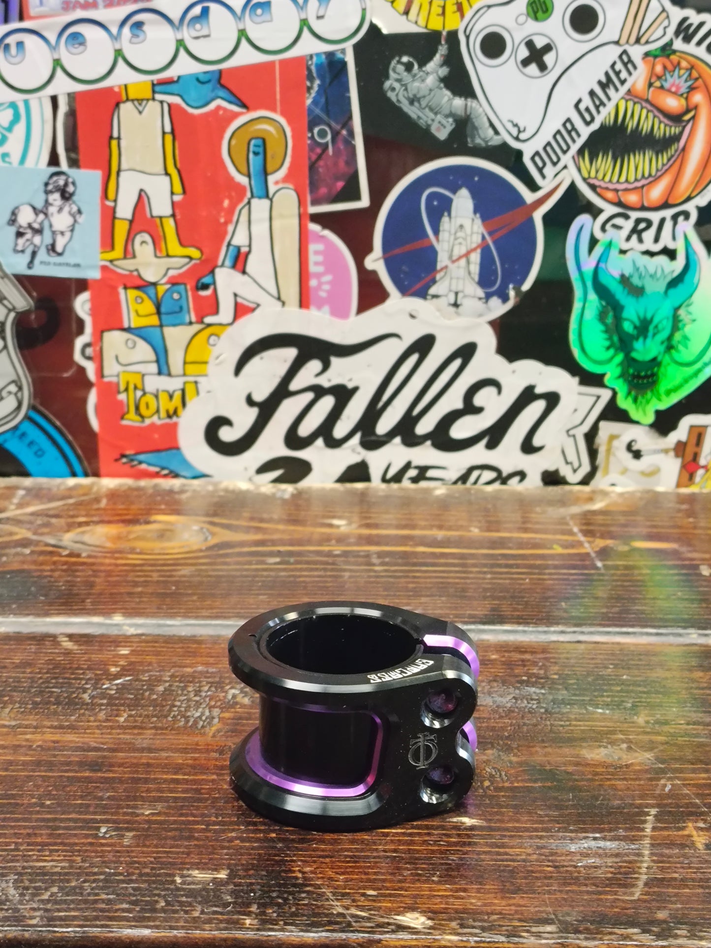 Oath - Carcass clamp (purple/black)