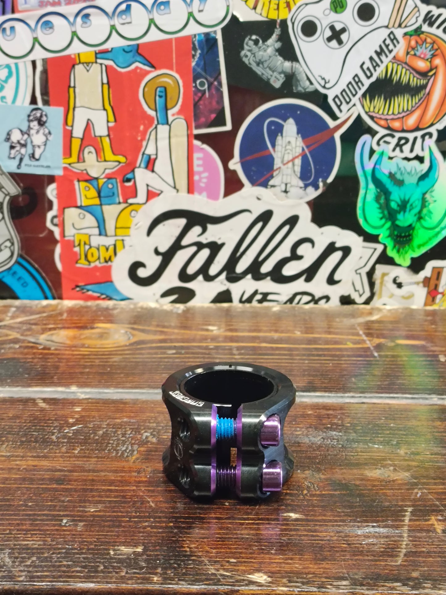 Oath - Carcass clamp (purple/black)