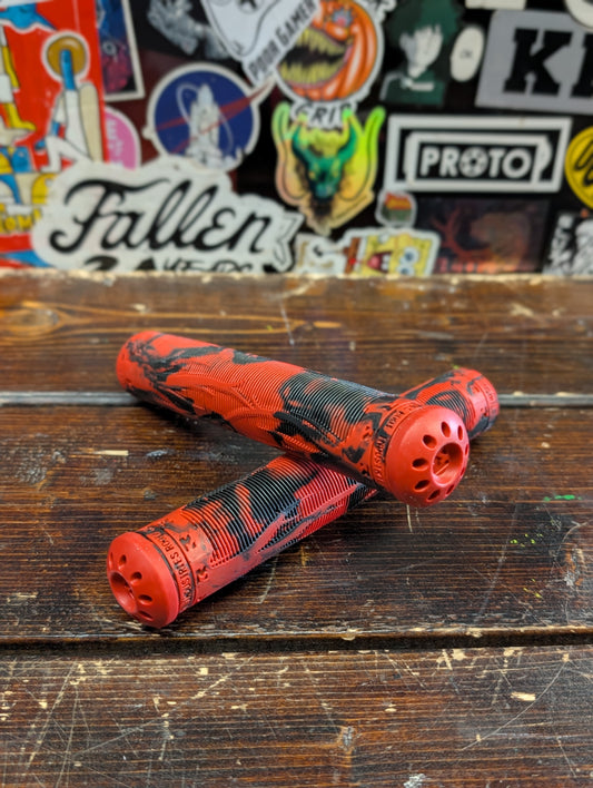 Root Industries - Air R2 grips (red/black)