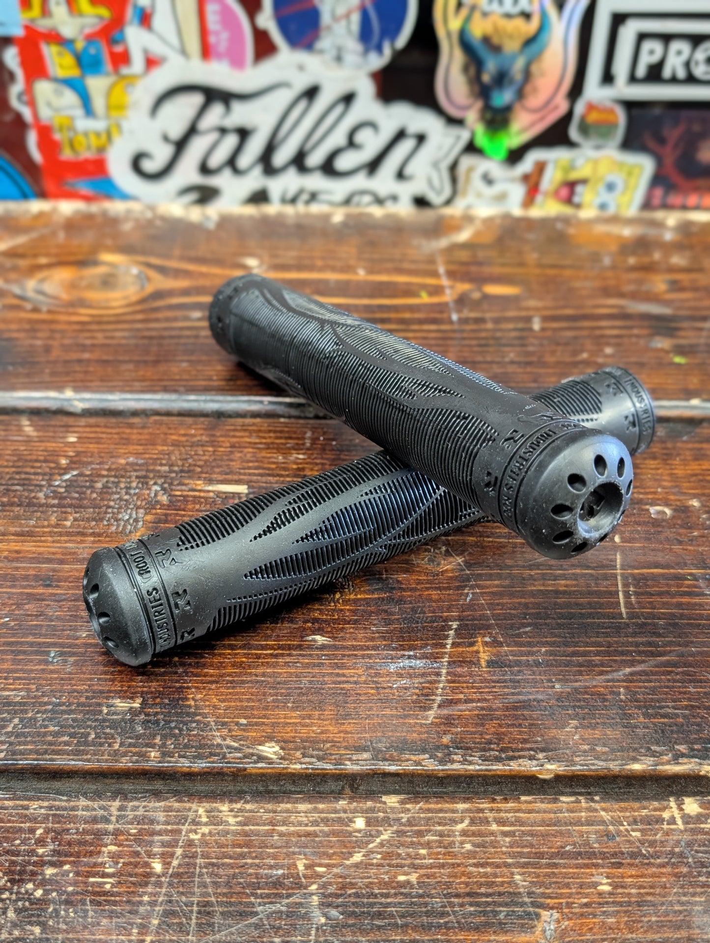 Root Industries - Air R2 grips (black)