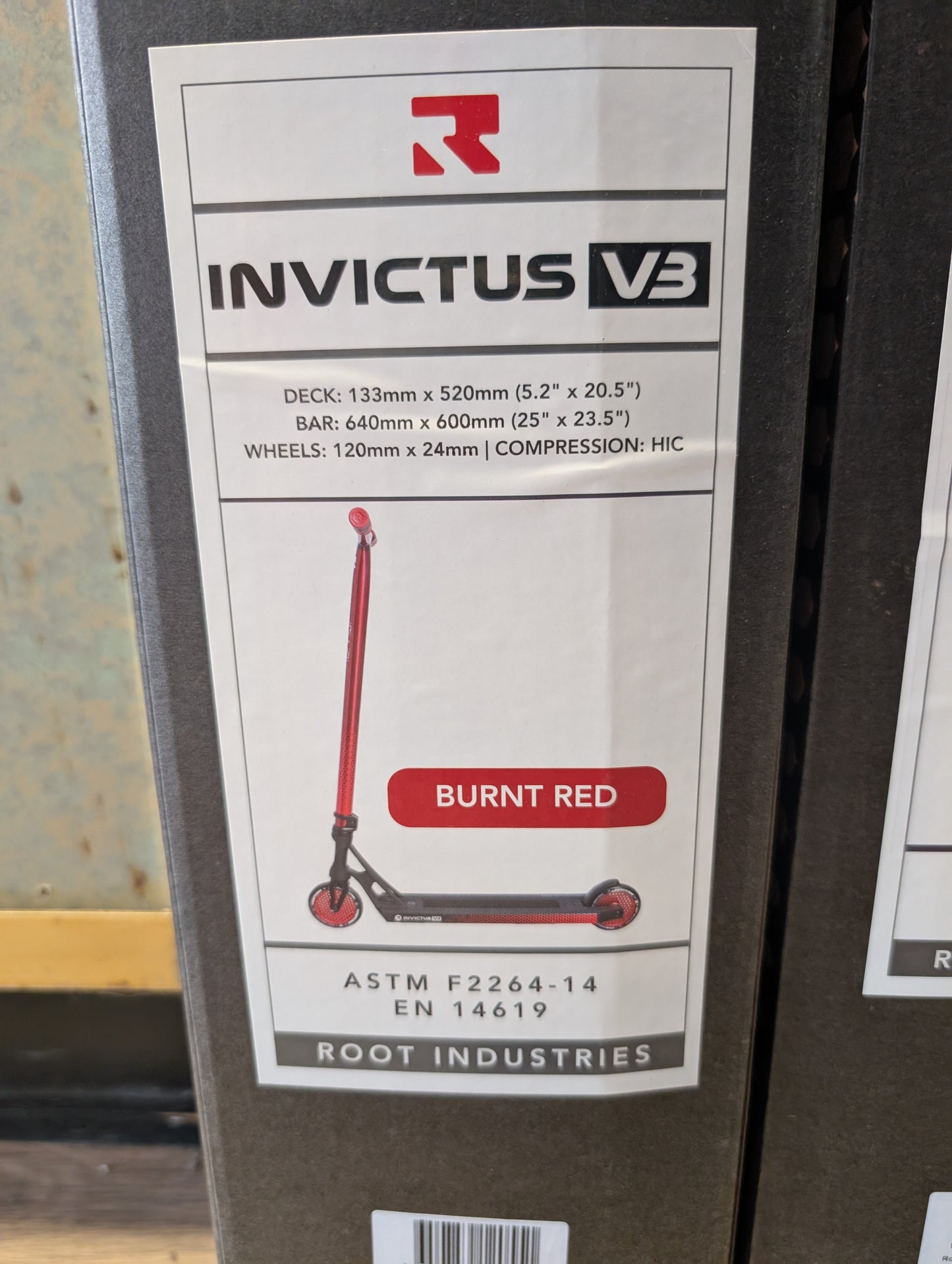 Root Industries - Invictus V3 complete (burnt red)