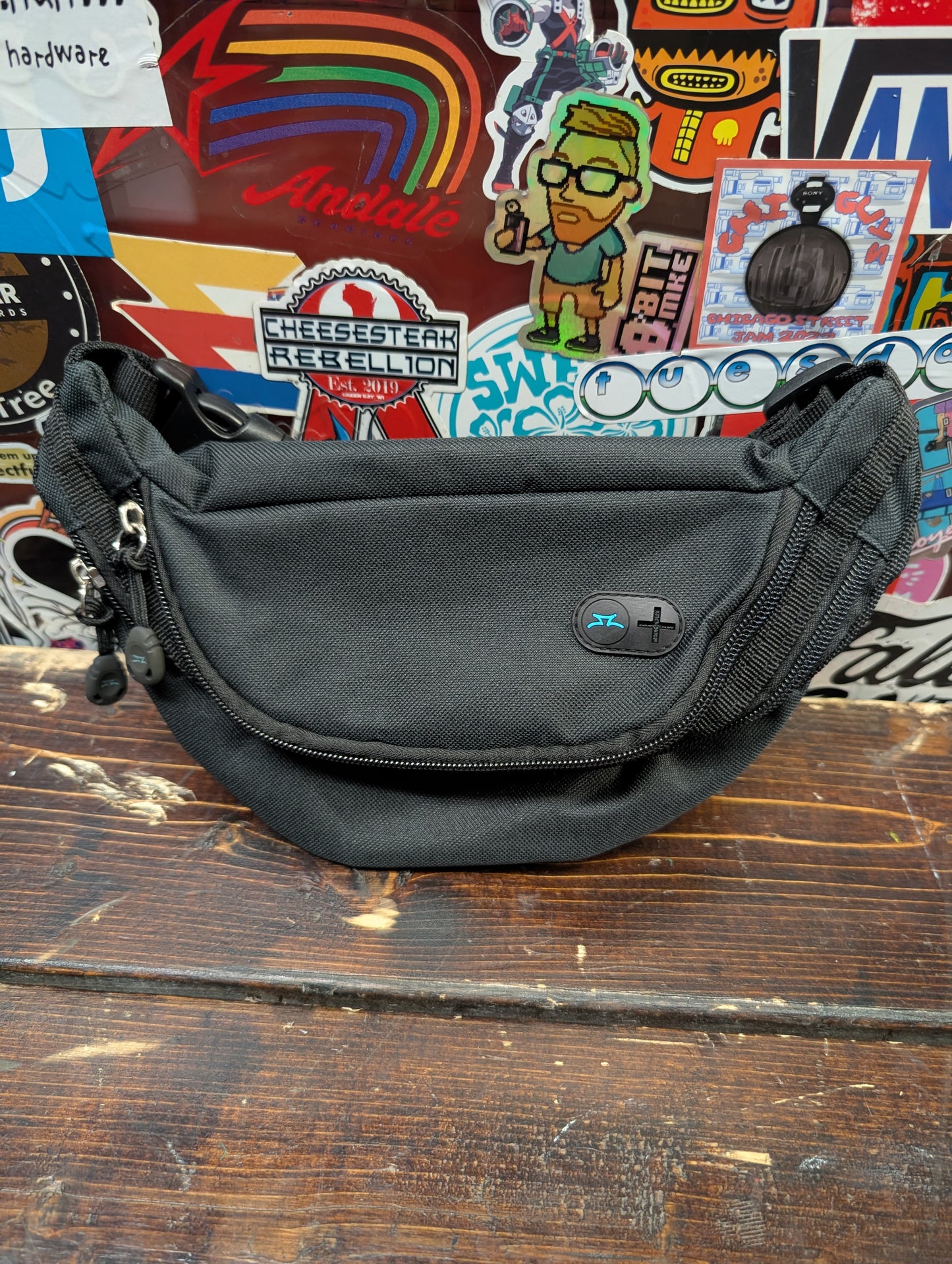 AO - Logo fanny pack (black)