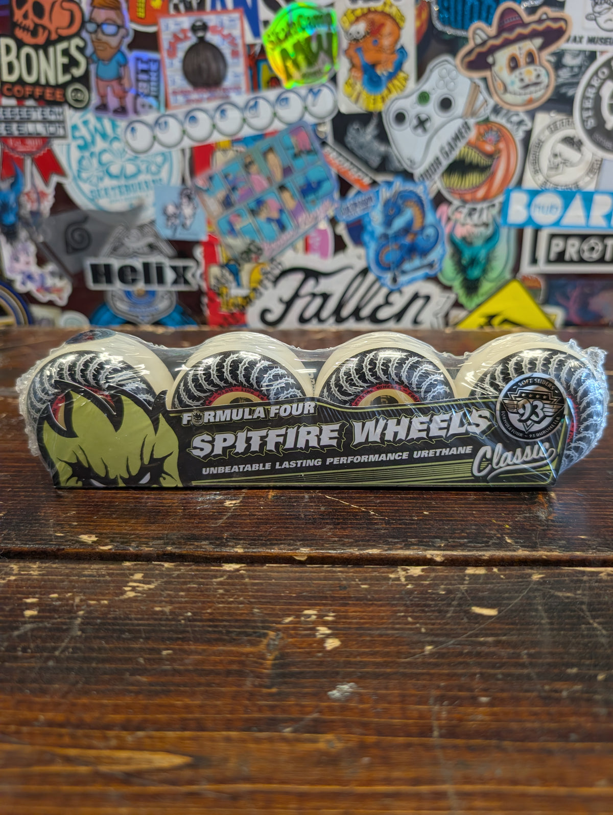 Spitfire - Death Mask Formula Four Classic wheels 93a 54mm