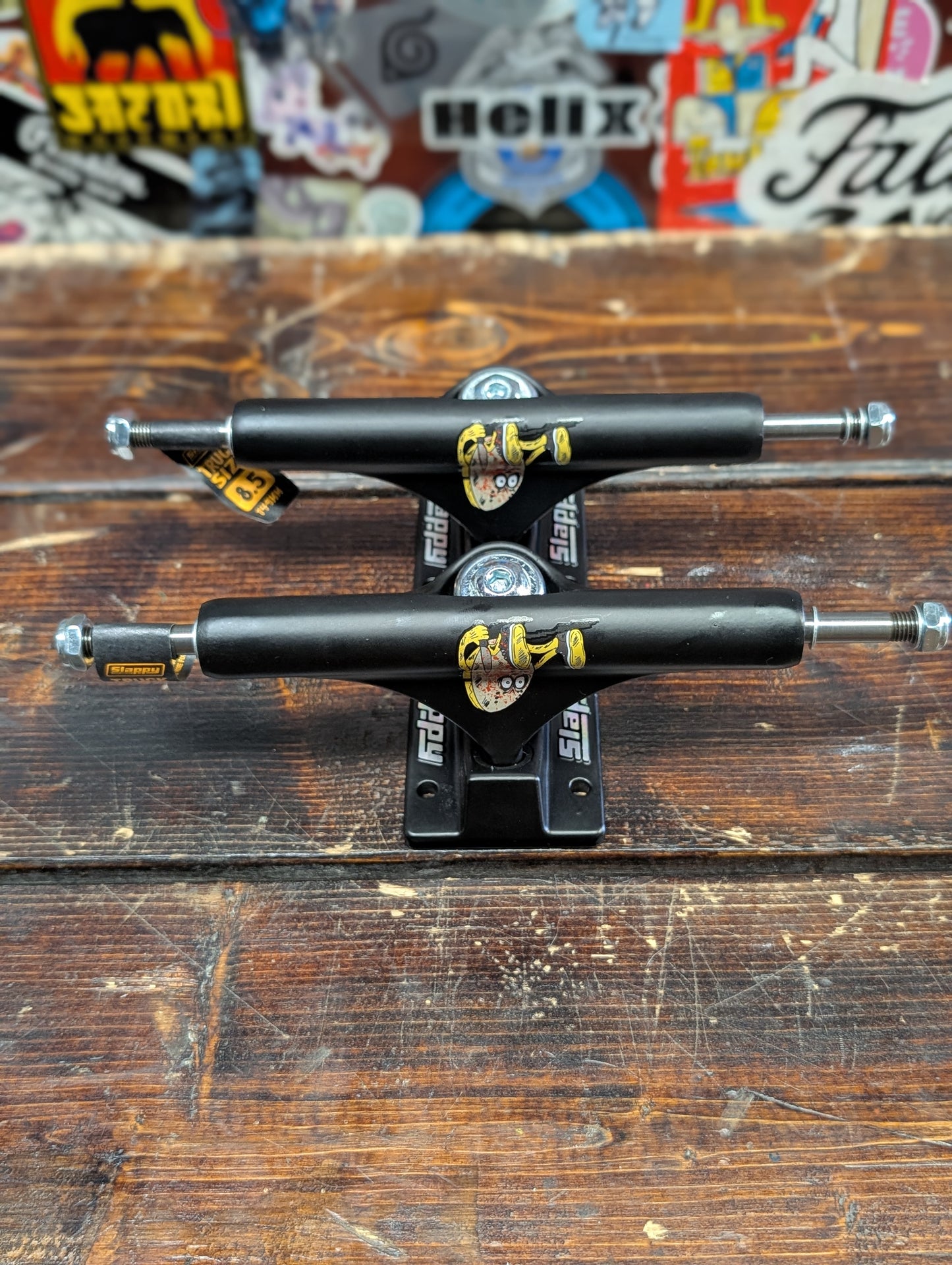 Slappy - ST1 Curb Killer trucks (black) 8.5"