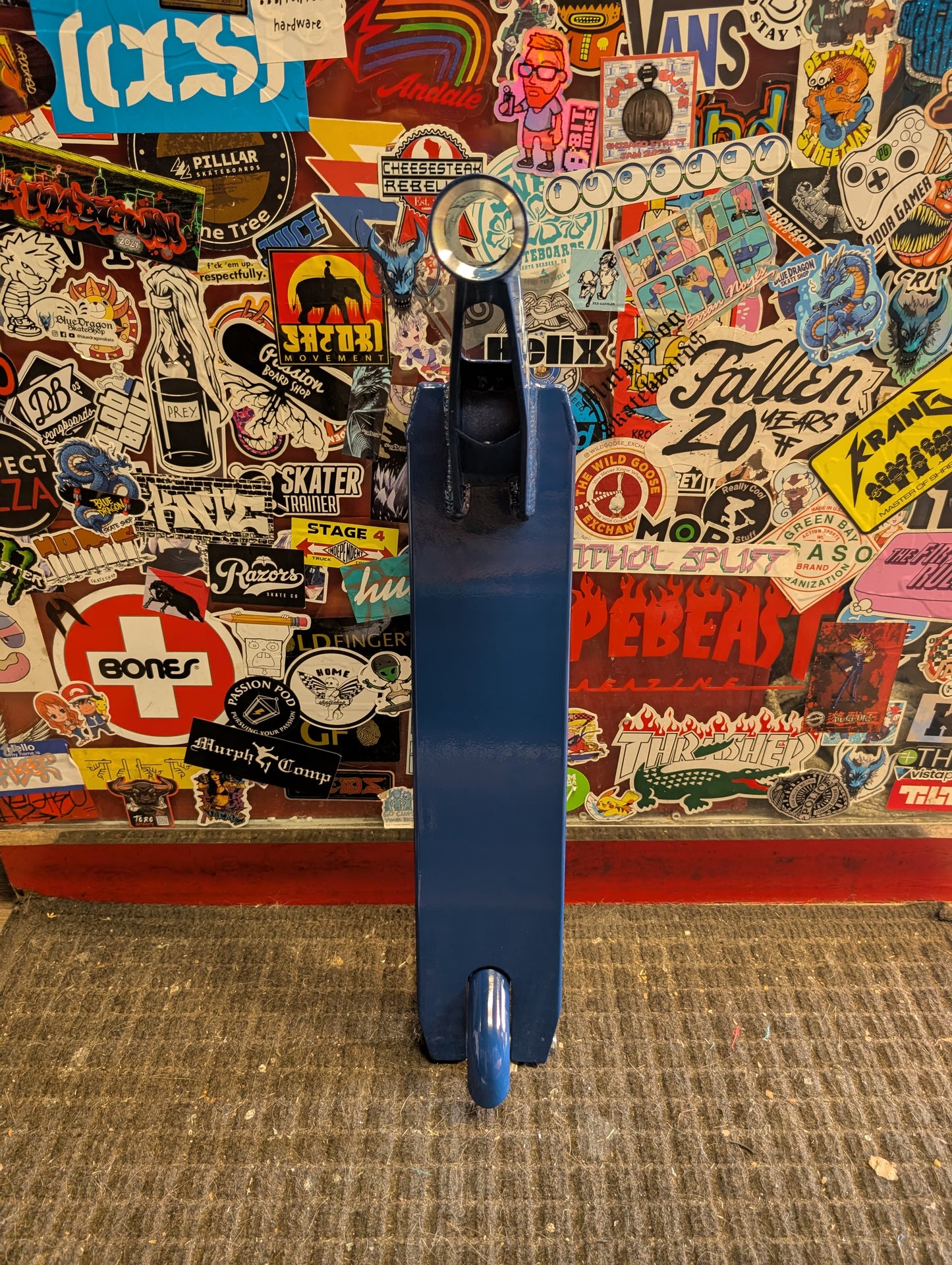 District - DK253 deck (blue)