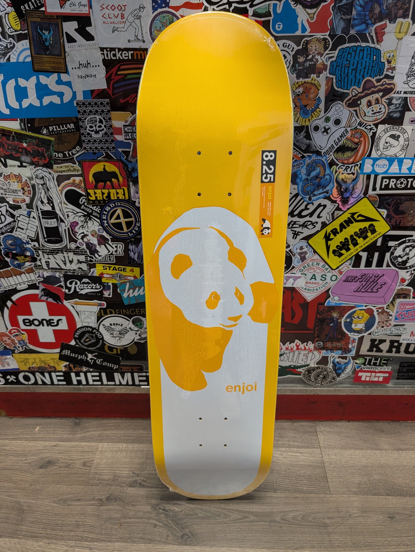 Enjoi - Classic Panda deck 8.25" (yellow)