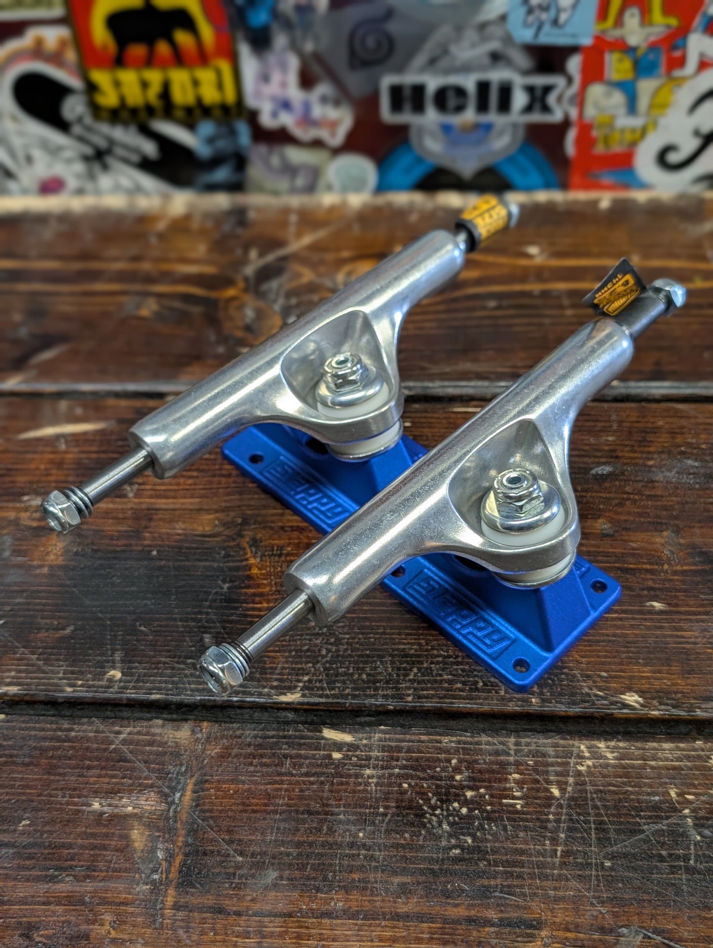 Slappy - ST1 Hollow Lights trucks (blue/raw) 8.0"
