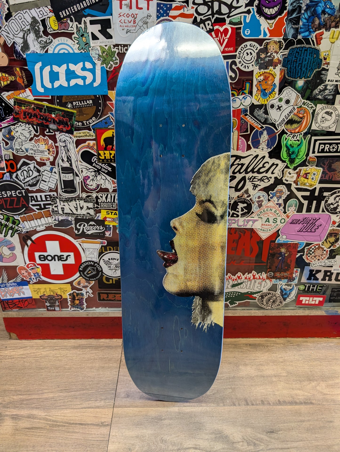 Uchi Soto - Lick It Up