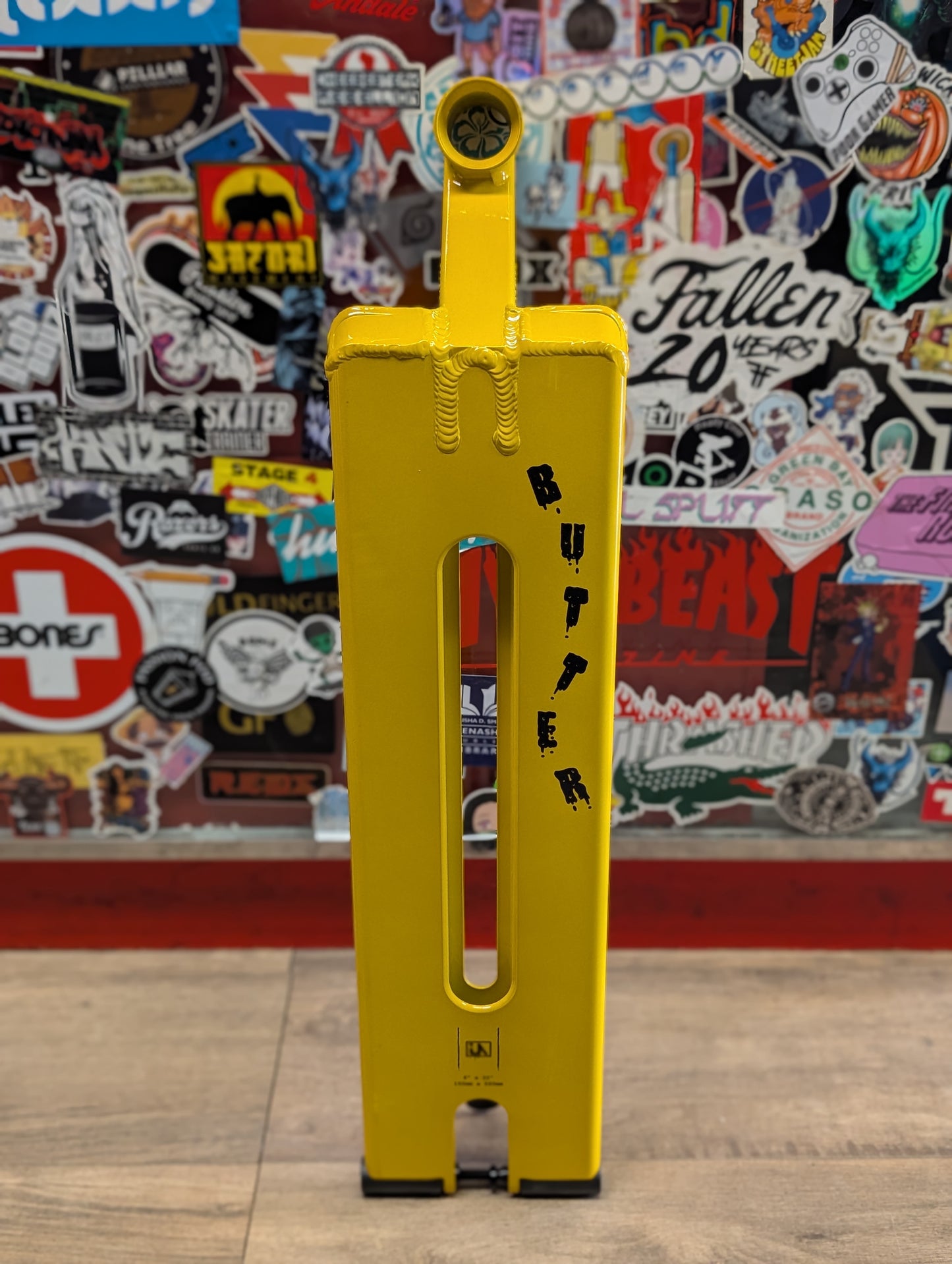 Urbanartt - Butter deck (yellow)
