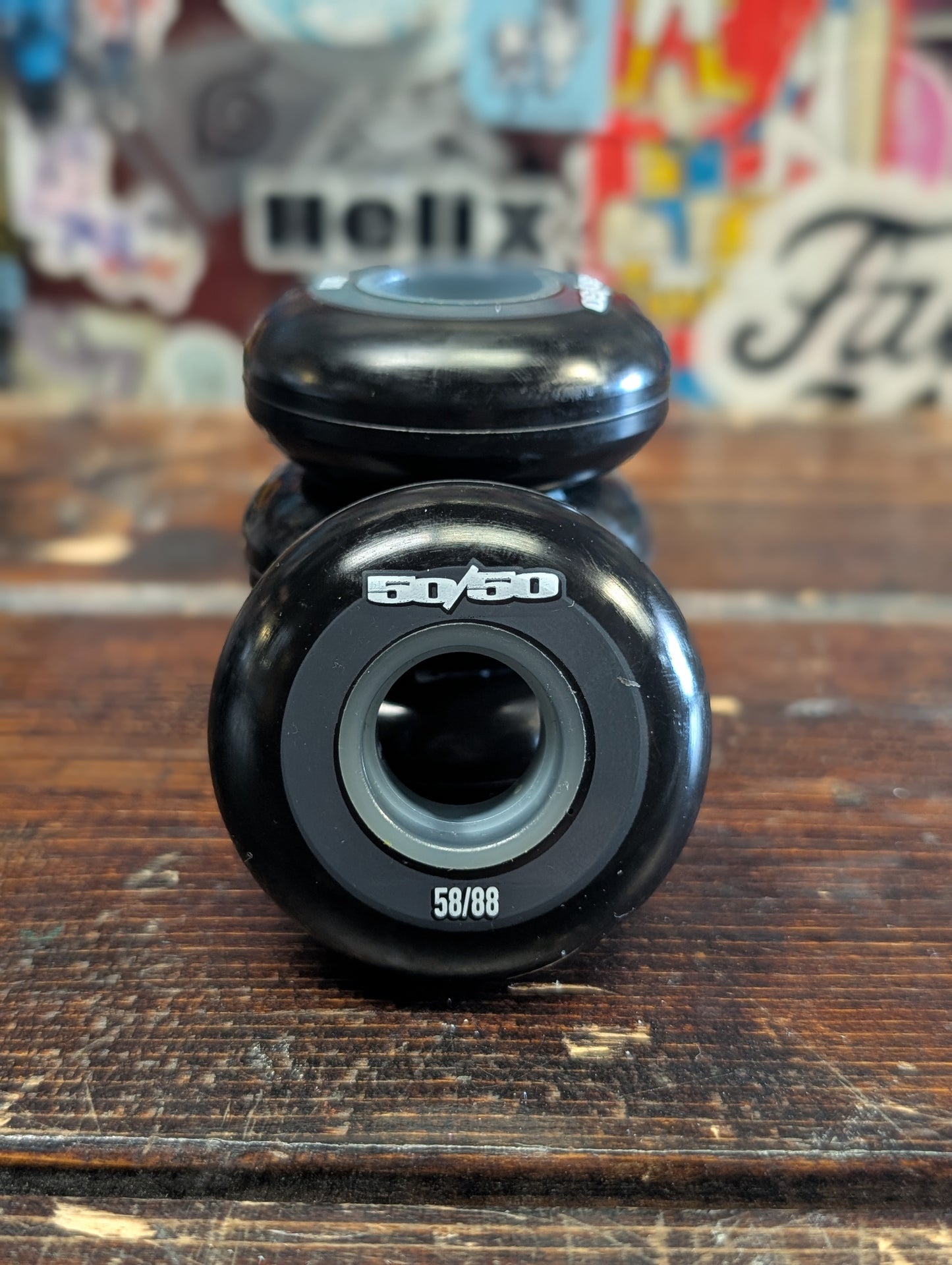50/50 - Wheels (black)