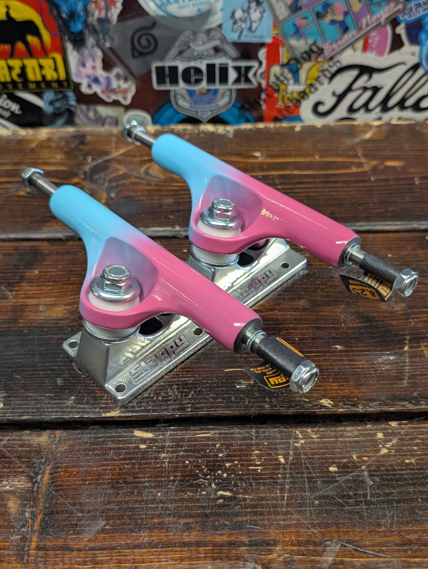 Slappy - Classic Arisa Trew trucks (pink fade) 8.25"