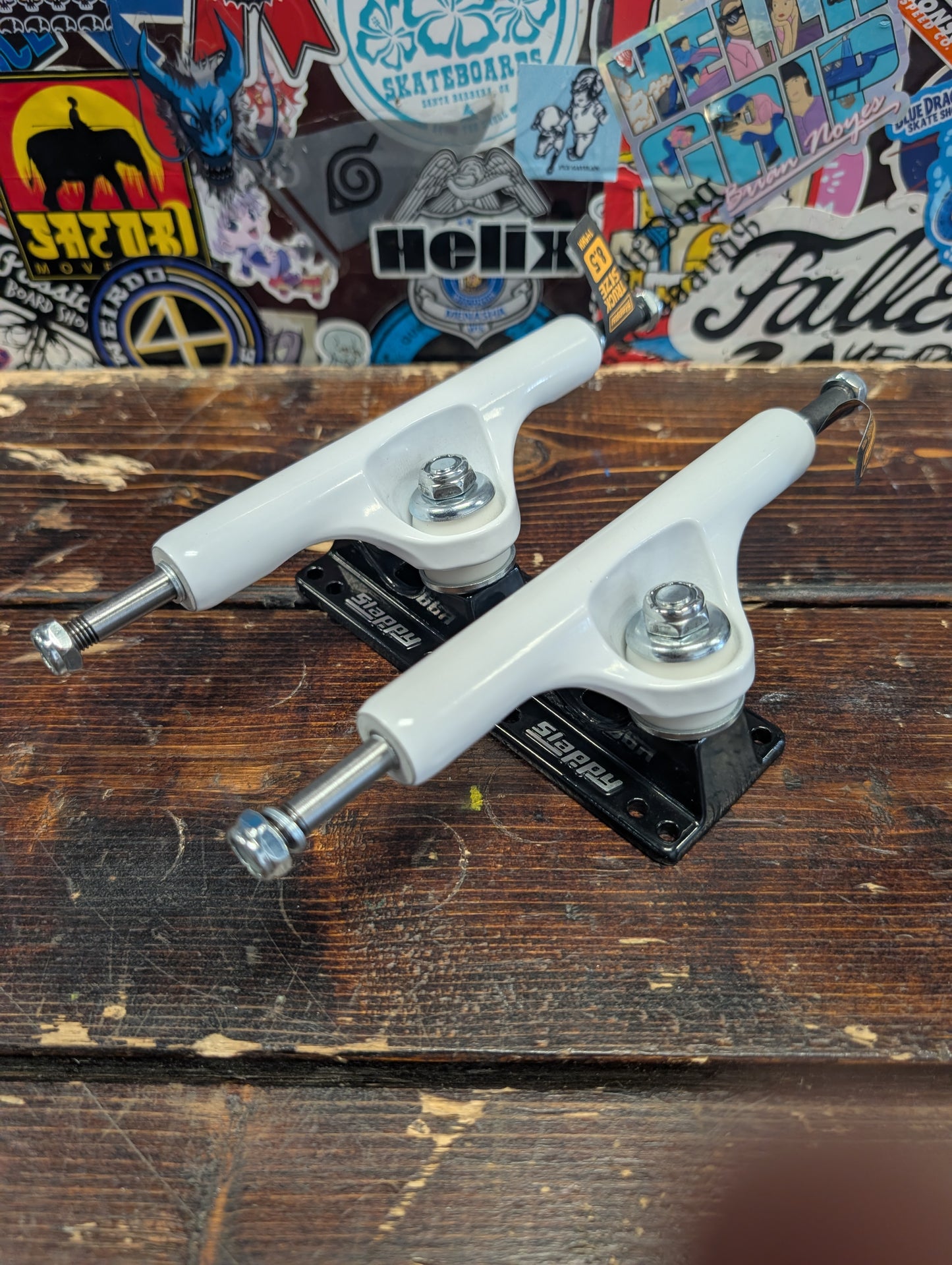 Slappy - Classic Polished trucks (white/black)