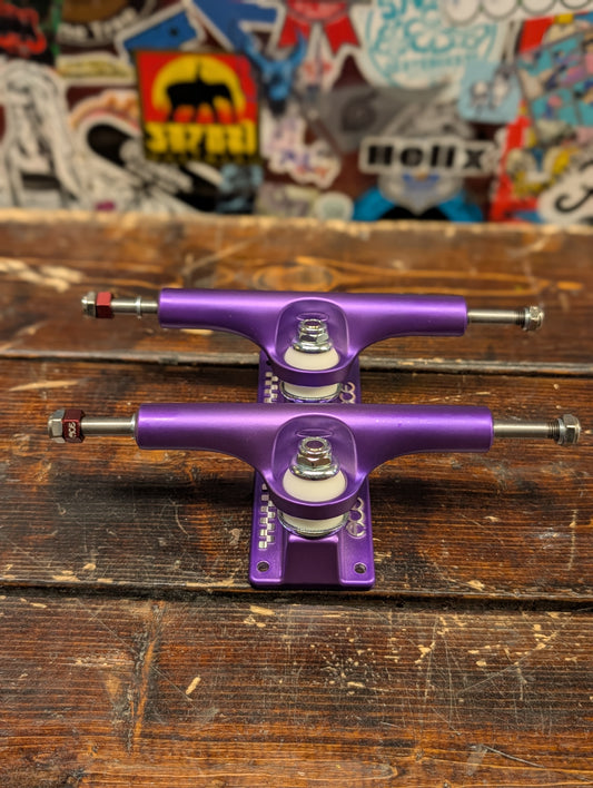 Ace - AF1 trucks 55/8.5" (purple)