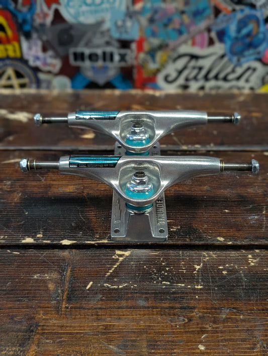 Thunder - T-II Polished trucks (silver)