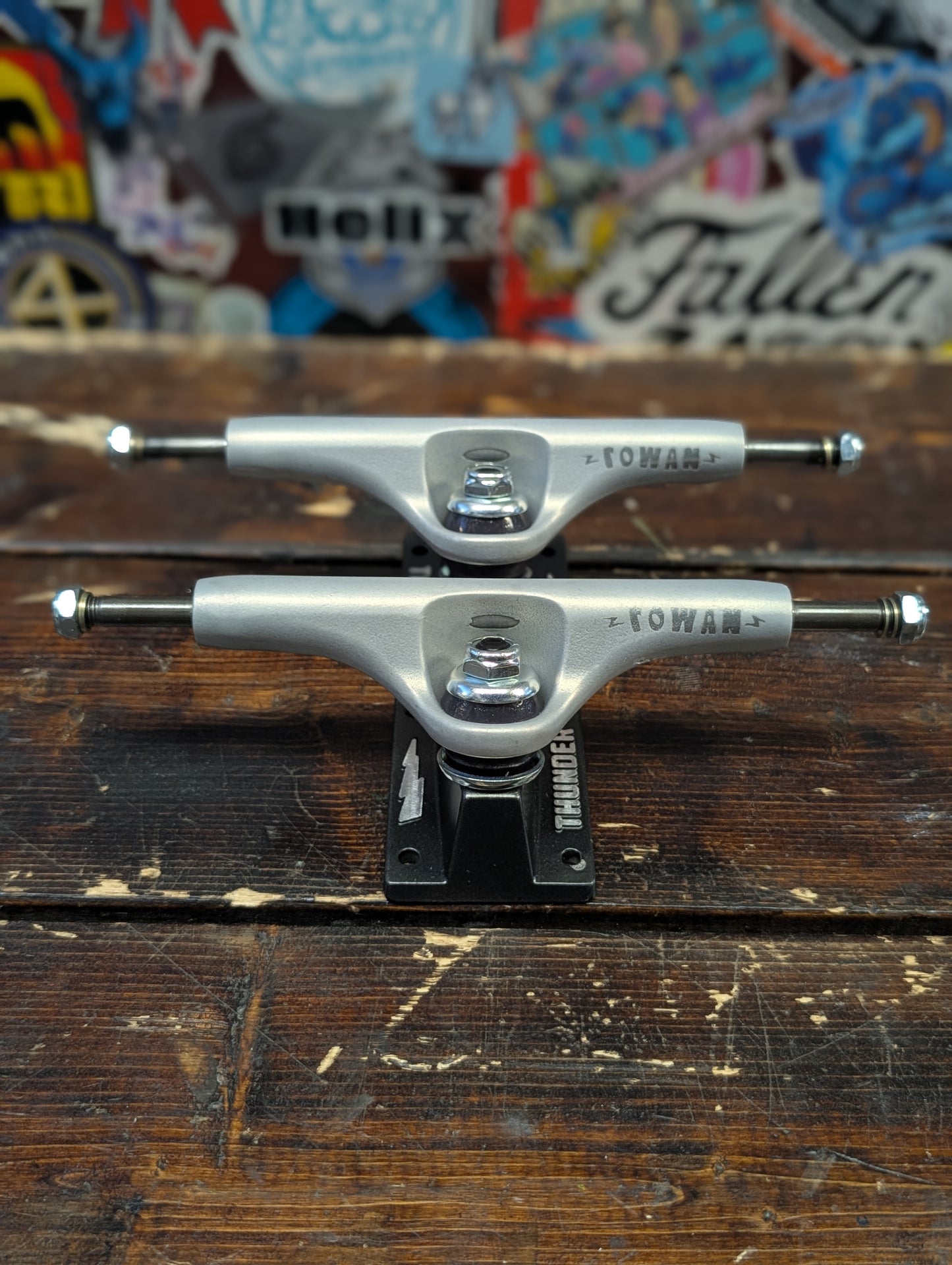 Thunder - Rowan Pro Zapt trucks  (gray/black) 8.5"