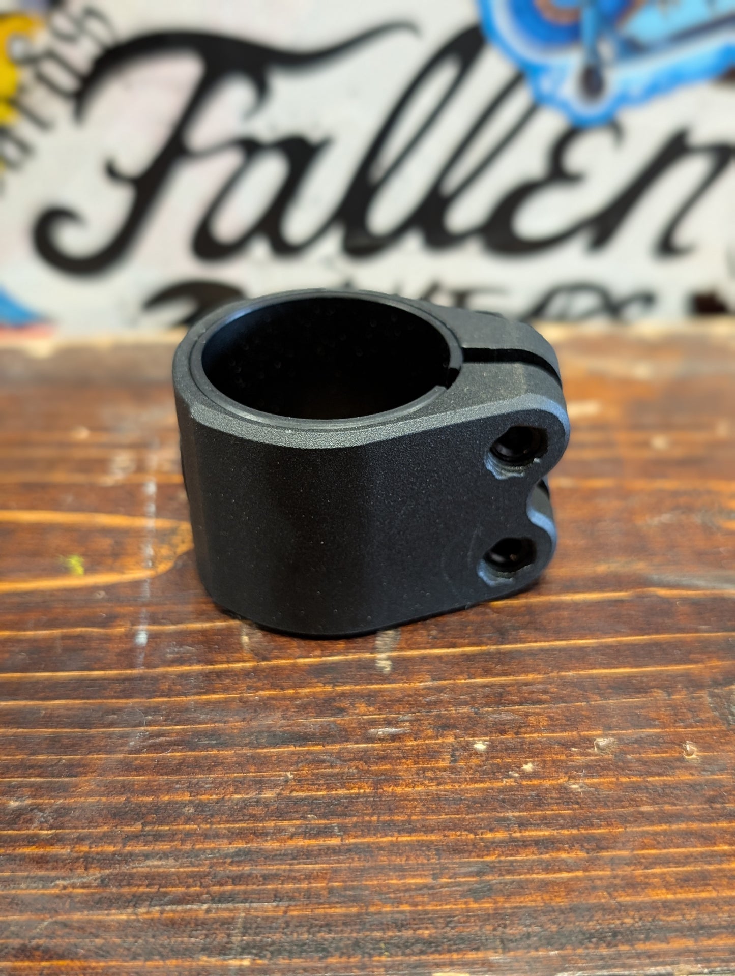 Ethic - Valkarie clamp (black)