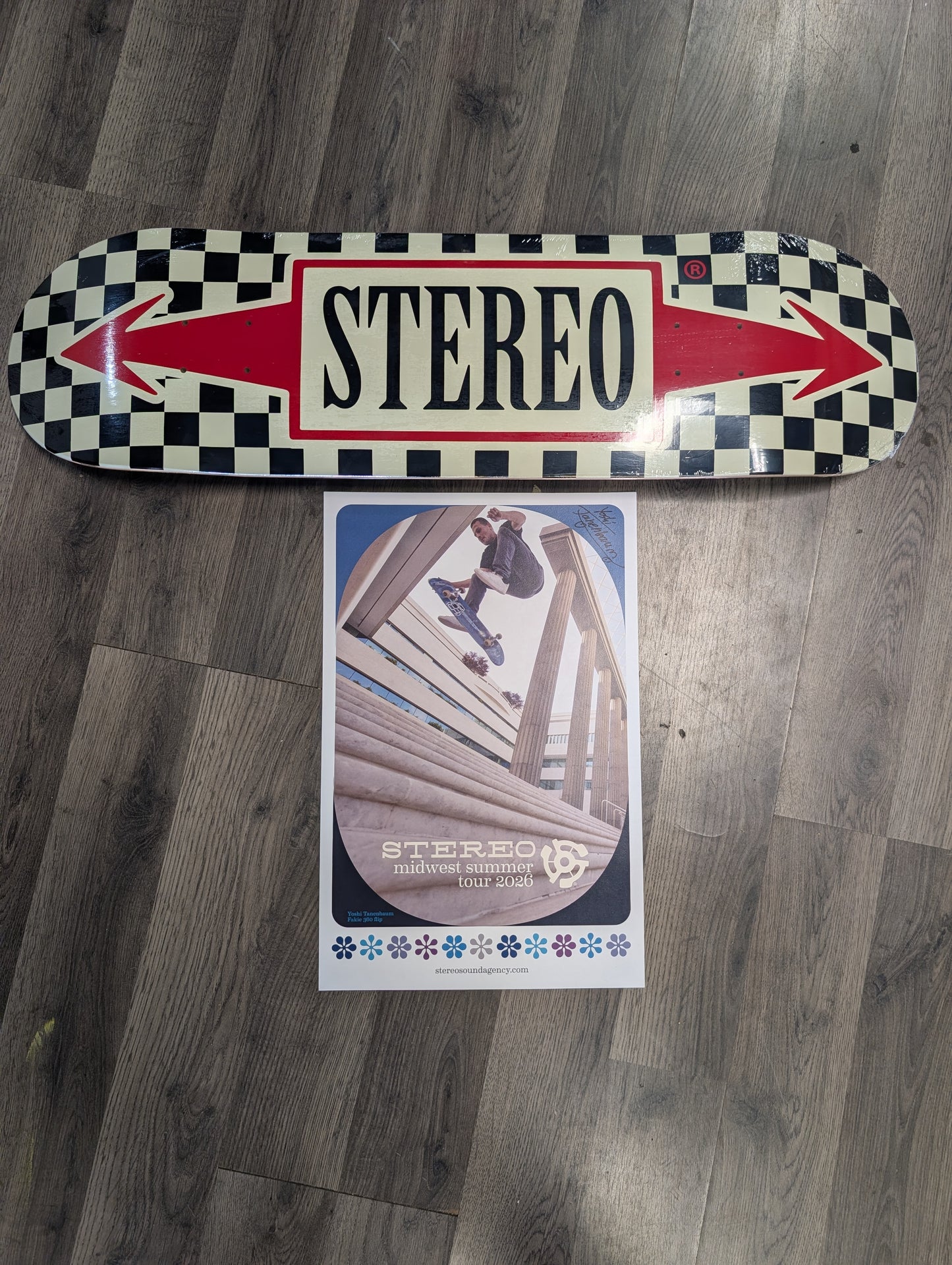 Stereo - Checkered Logo (red/off white)
