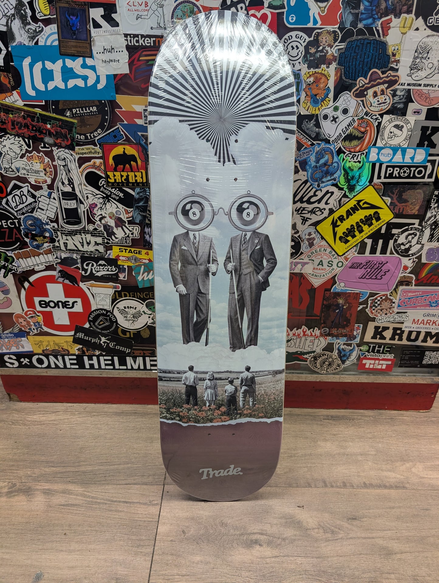 Trade - Distraction deck 8.38"