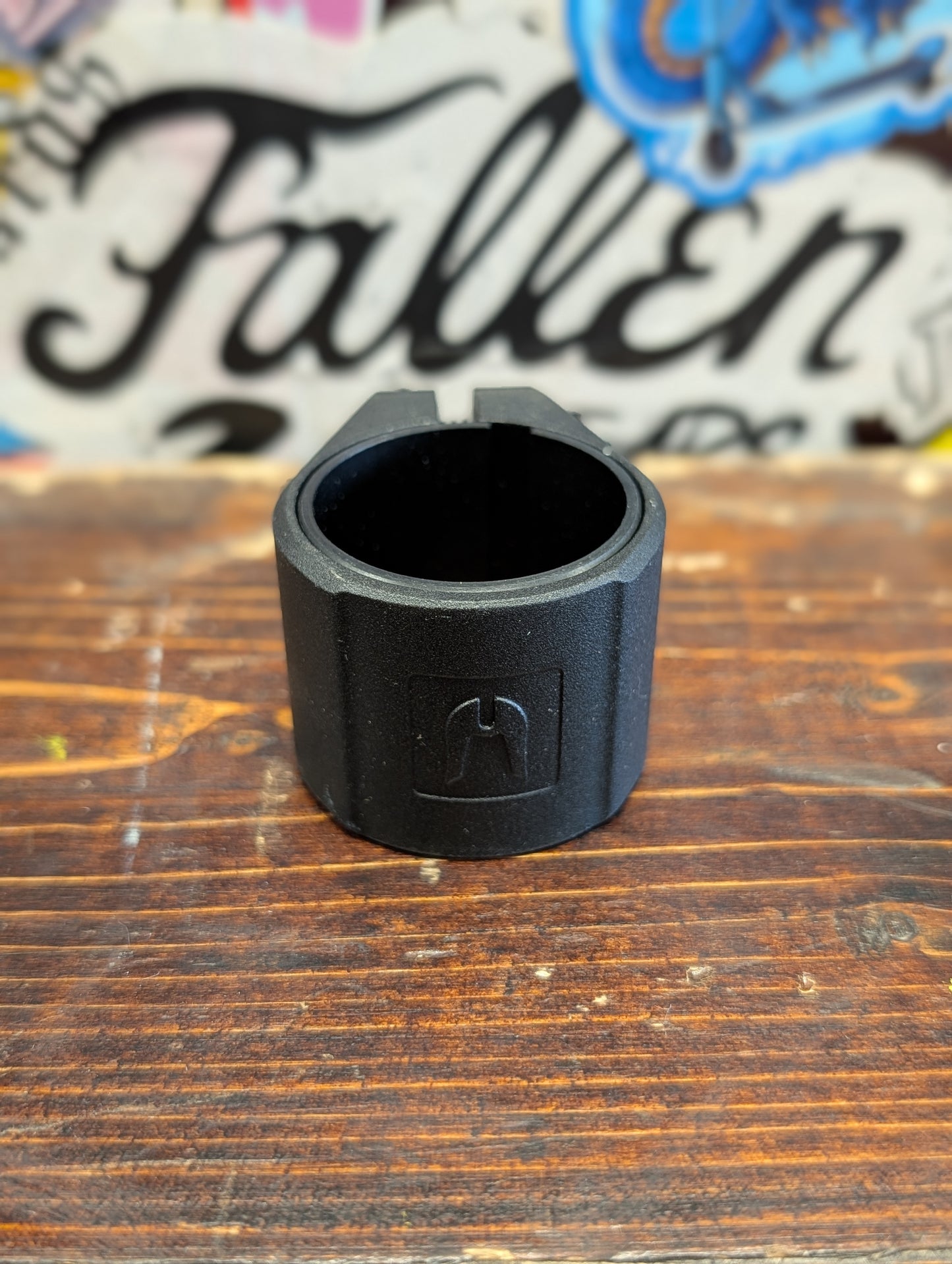 Ethic - Valkarie clamp (black)